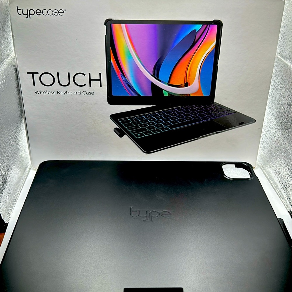TypeCase Touch iPad Keyboard Case with Trackpad for11in